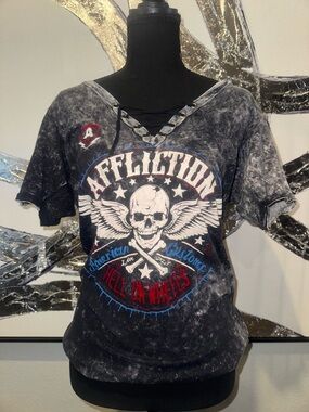 Affliction Reversible Black Acid-Wash Lace-Up Skull Wing Graphic Tee